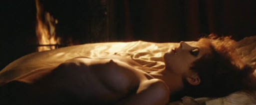 mylene farmer nue libertine